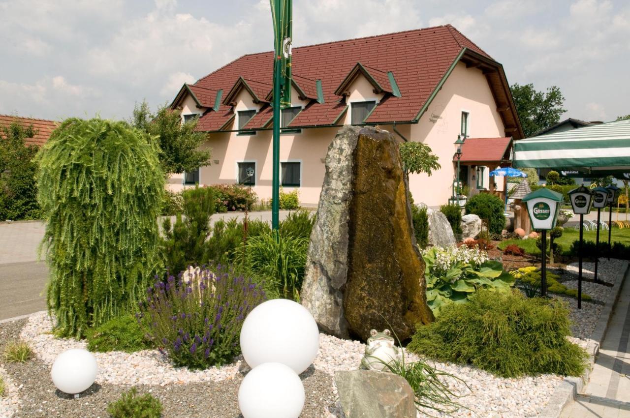 Restaurant Gaestehaus Seiger Sankt Lorenzen bei Knittelfeld Esterno foto